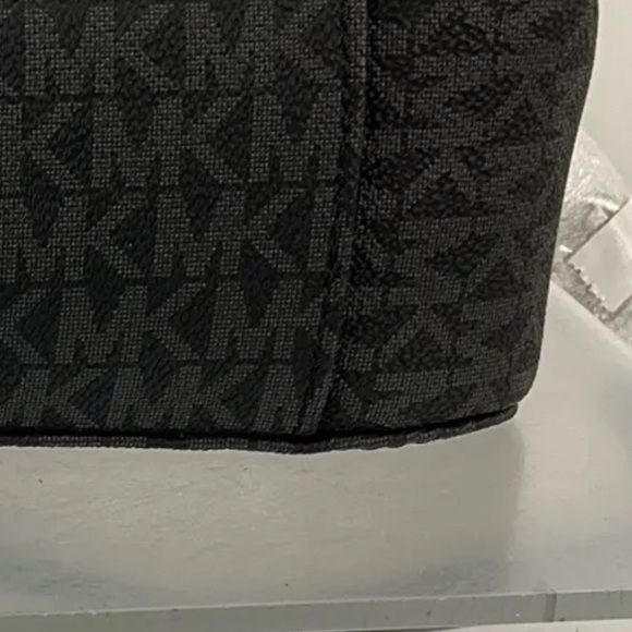 NWT MICHAEL Michael Kors Black Logo PVC Zip Jet Set Large Crossbody Bag - Picture 6 of 12